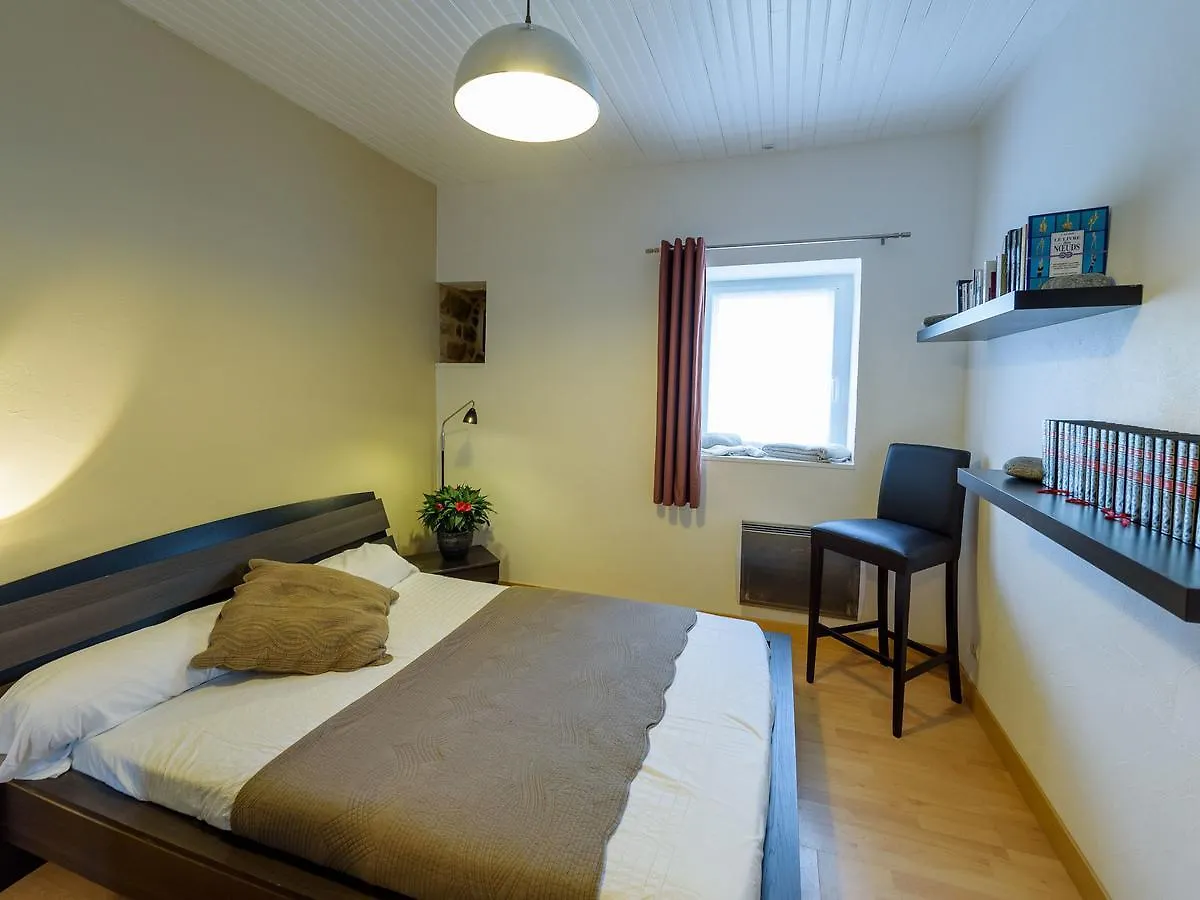 Holiday Home With Private Pool Plouguin Fransa