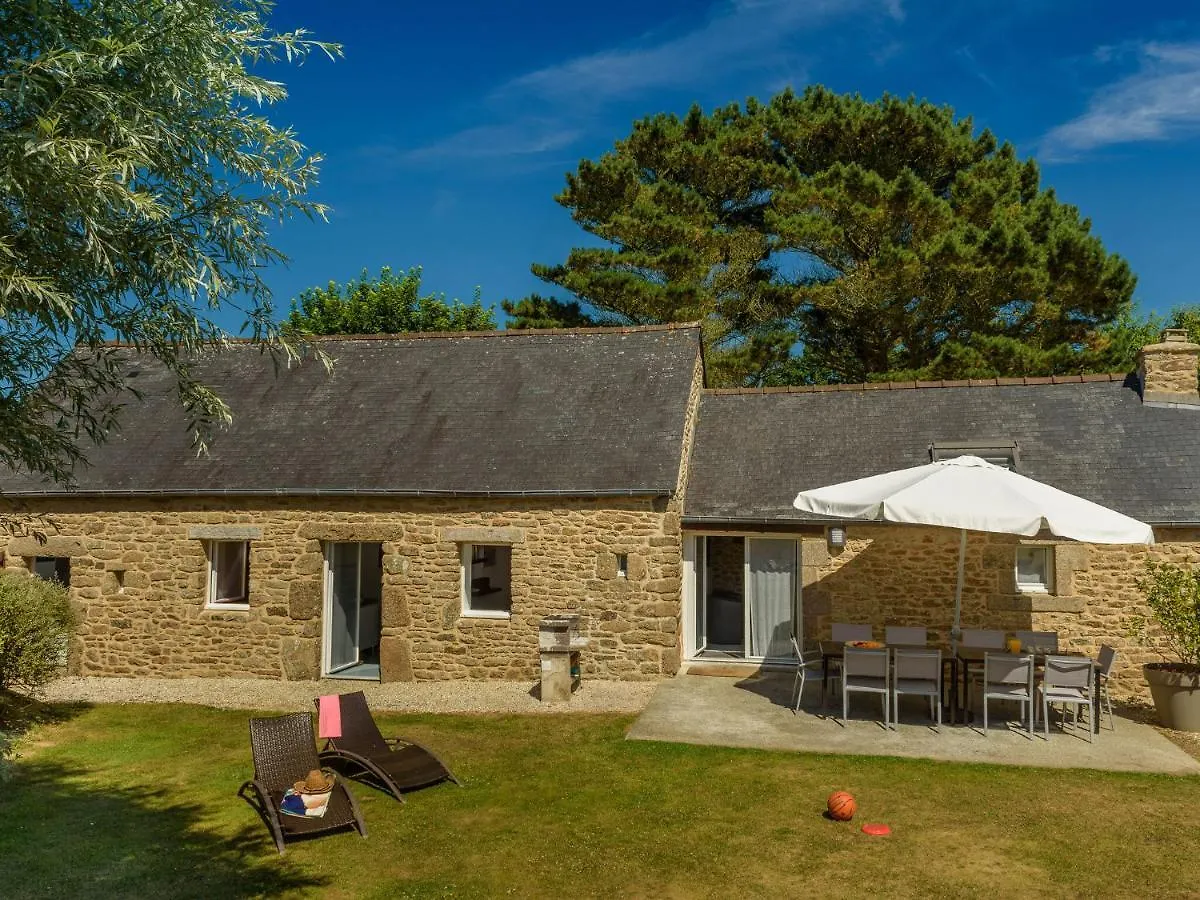 Holiday Home With Private Pool Plouguin Fransa